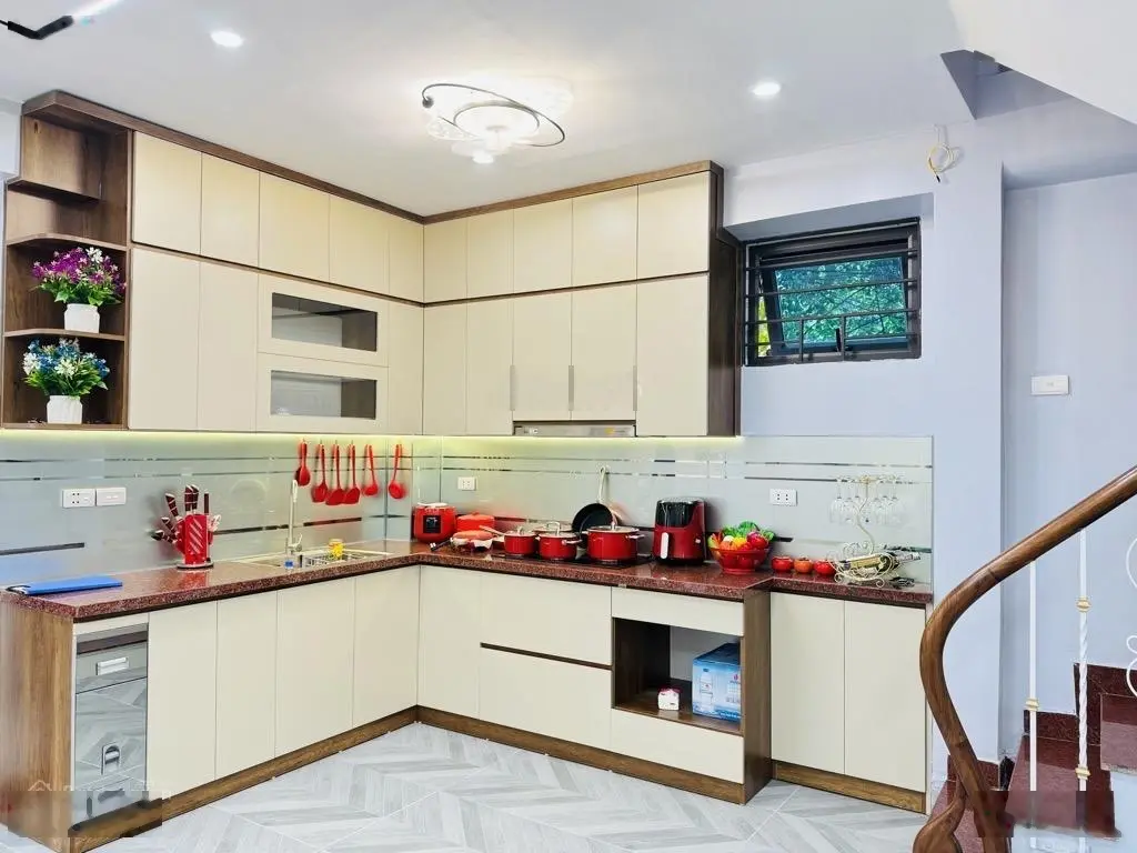 Nhà Đền Lừ - lô góc 2 thoáng - xây 40m2 4 tầng cực đẹp - kinh doanh, oto vào nhà - giá 7,8 tỷ