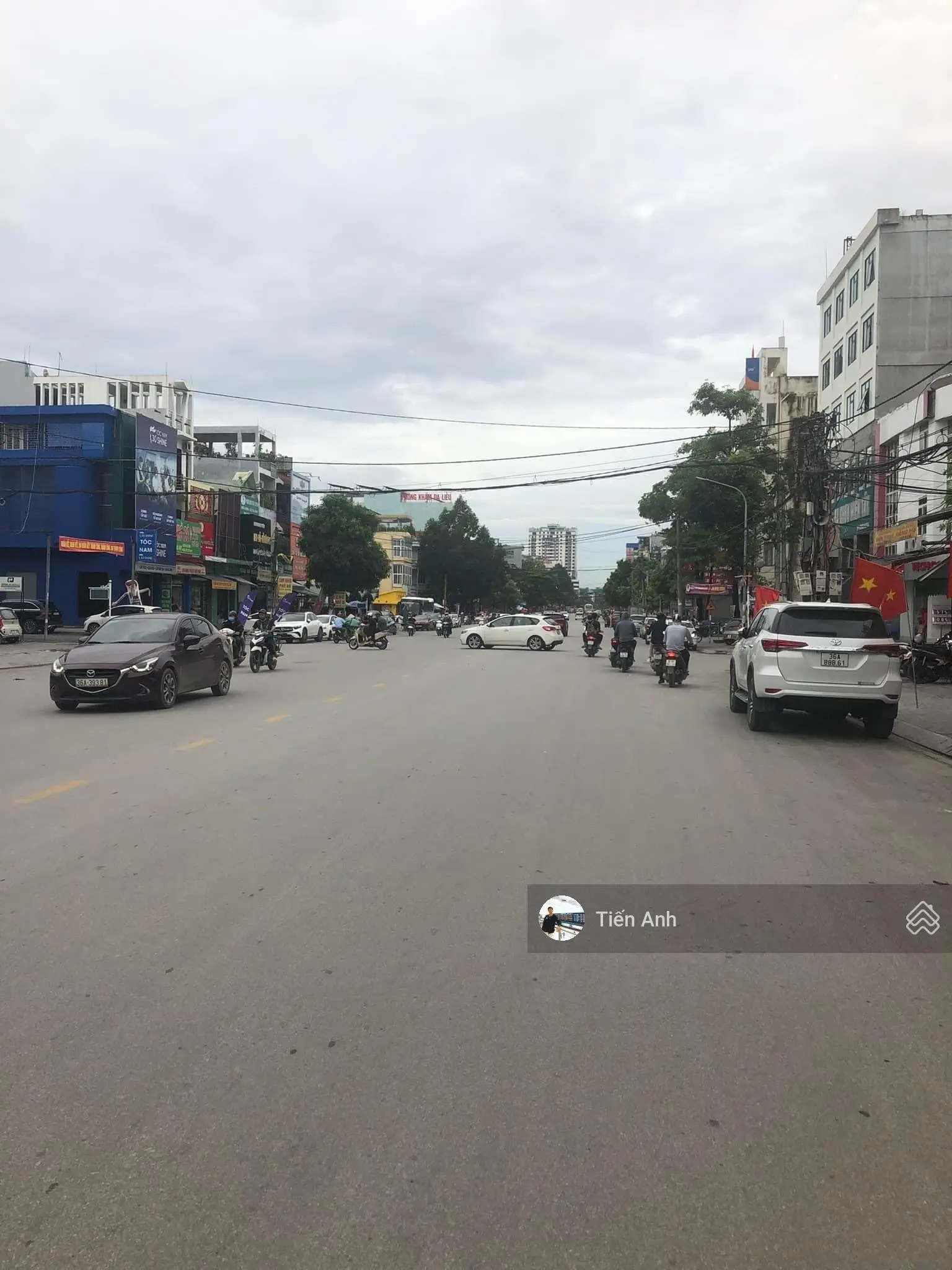 Bán nhà mặt đường Nguyễn Trãi - Ngay chợ Tây Thành