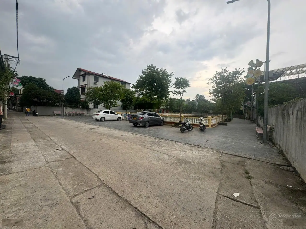 Bán 50m2 đất thôn Du Nội - Mai Lâm - Đông Anh. Ngõ thông, cách 50m ra hồ điều hòa