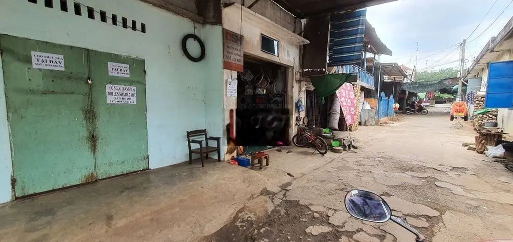 CẦN BÁN NHÀ TRONG CHỢ XÀ BANG