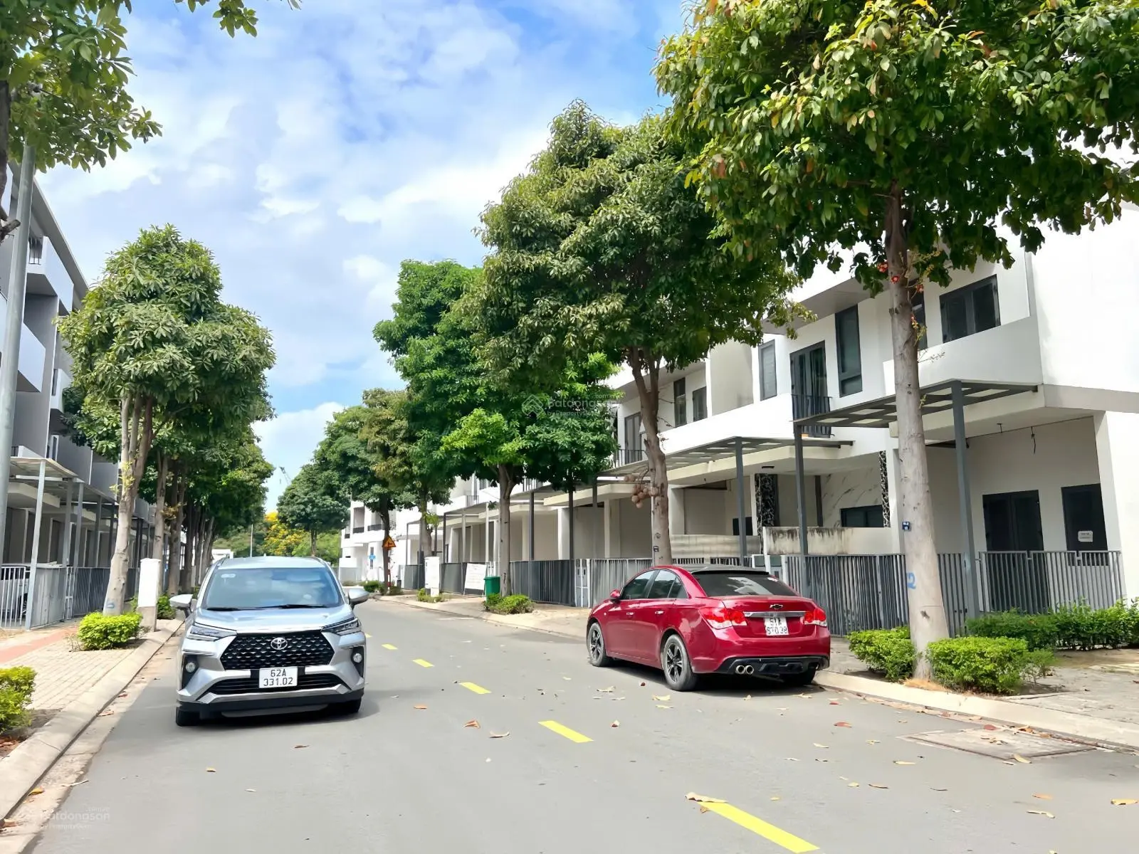 Cần bán nhà biệt thư view sông ngay sát TPHCM, giá chỉ 11,5 tỷ/căn, Sổ hồng sẵn sang tên ngay