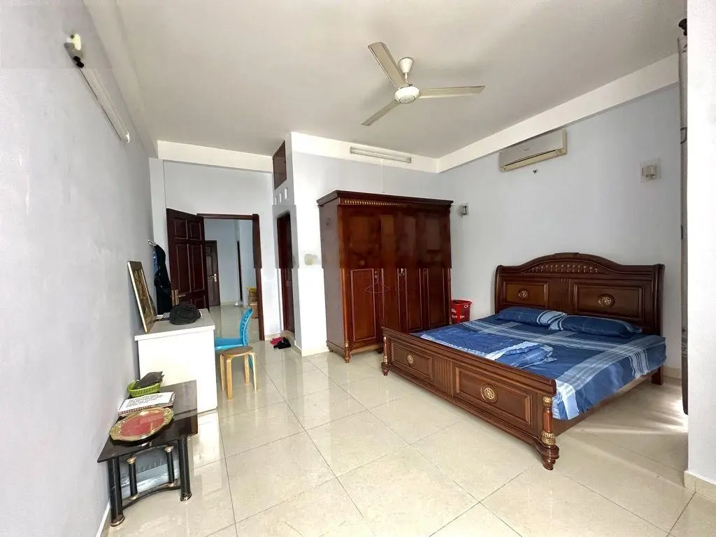 Nhà 1T2L. DT 55m2. Hẻm Xe hơi, Sổ riêng, vuông vức, Ngay PVĐ, giáp Bình Thạnh. Chỉ hơn 4 tỷ ( TL)