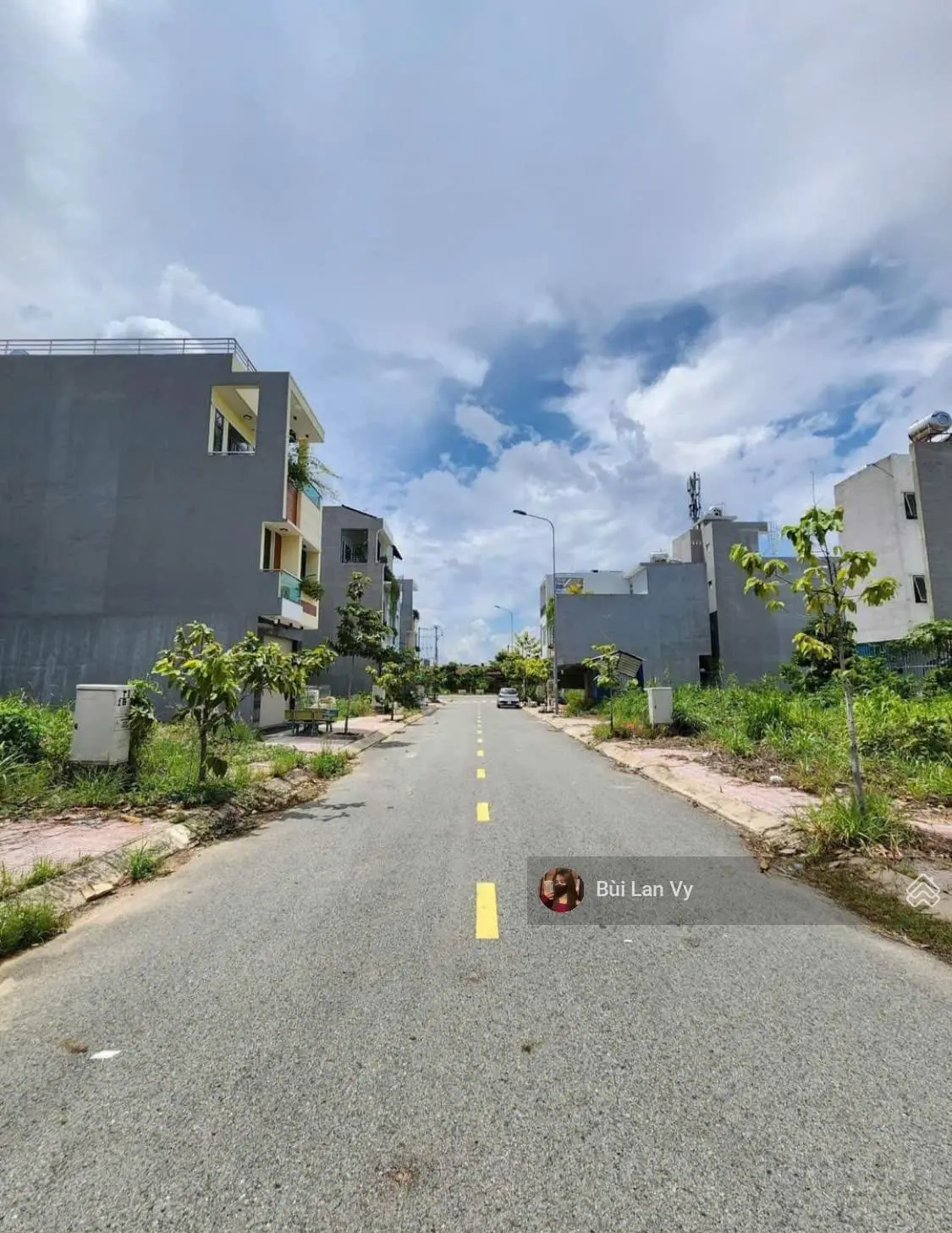 Bán đất MT Đường Phan Đình Giót, Phường 9, Cà Mau .Diện tích :150m2/689 triệu, sổ riêng,full thổ cư