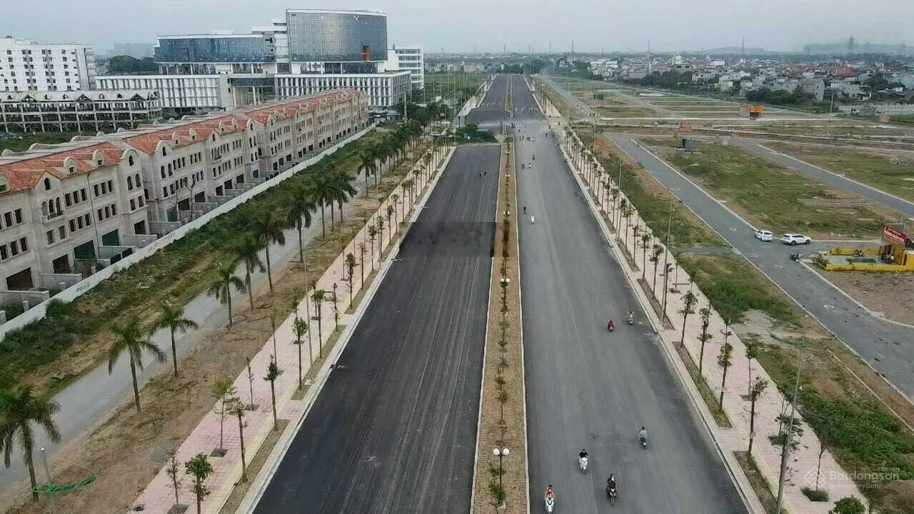 Chính chủ bán 100m2 đất DV an thượng mặt đường đôi liên khu 8 đối diện trường học viện Chính Sách