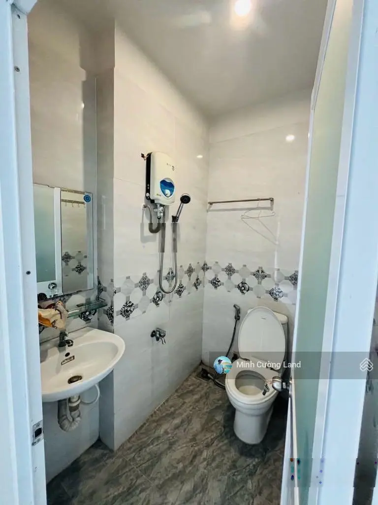 Chỉ 3.5tỷ TL, Bán nhà đẹp Nguyễn Kiệm P3 Gò Vấp giáp Phú Nhuận, 50m2 nở hậu, 2 tầng đúc 3pn, gần MT