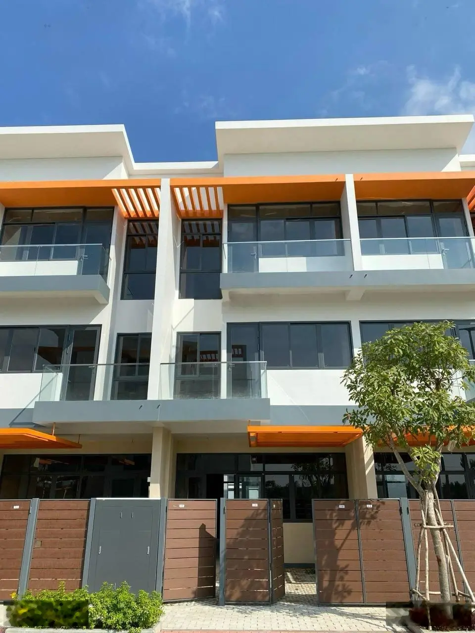 3.6 tỷ nhà phố Elite Life, 80m2, 3 tầng, đường 12m - LH: 0961706960