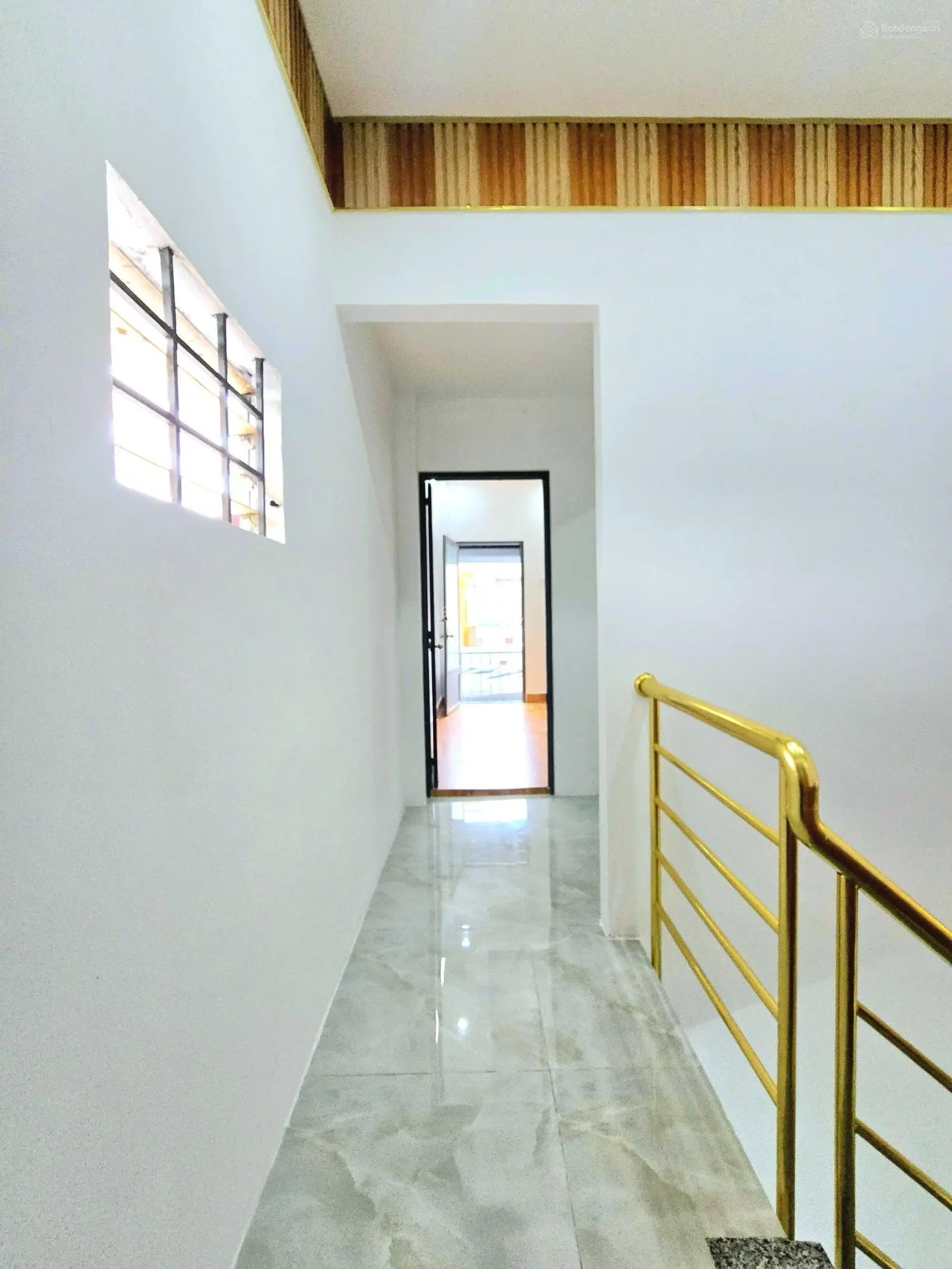 Bán nhà mới hoàn thiện, kề quận 7