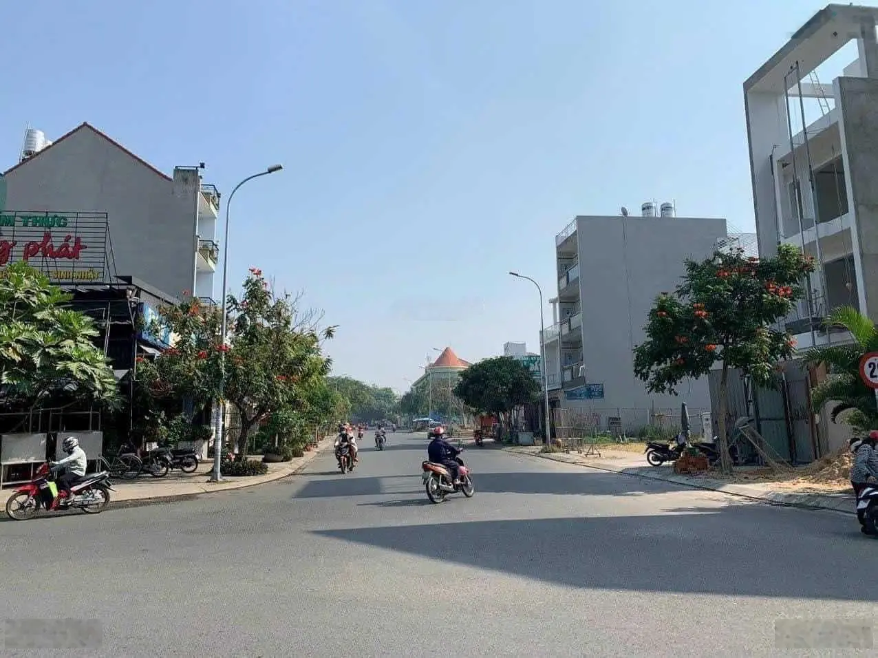 Ngân hàng thanh lý 20 nền đất diện tích từ 80m2 - 120m2 gần cổng Cát Lái , Giá nền TT 2,6 tỷ /nền