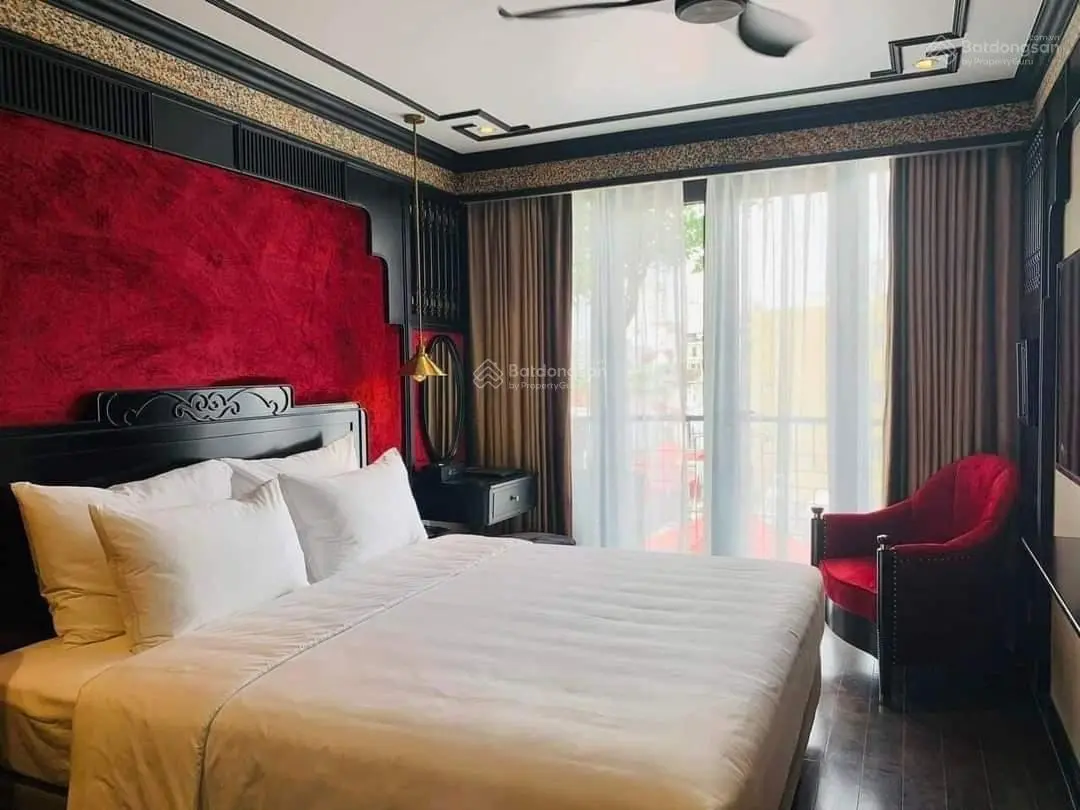 Chính chủ có tuổi giờ ko kinh doanh nữa và muốn bán nhà dt 82/86m2