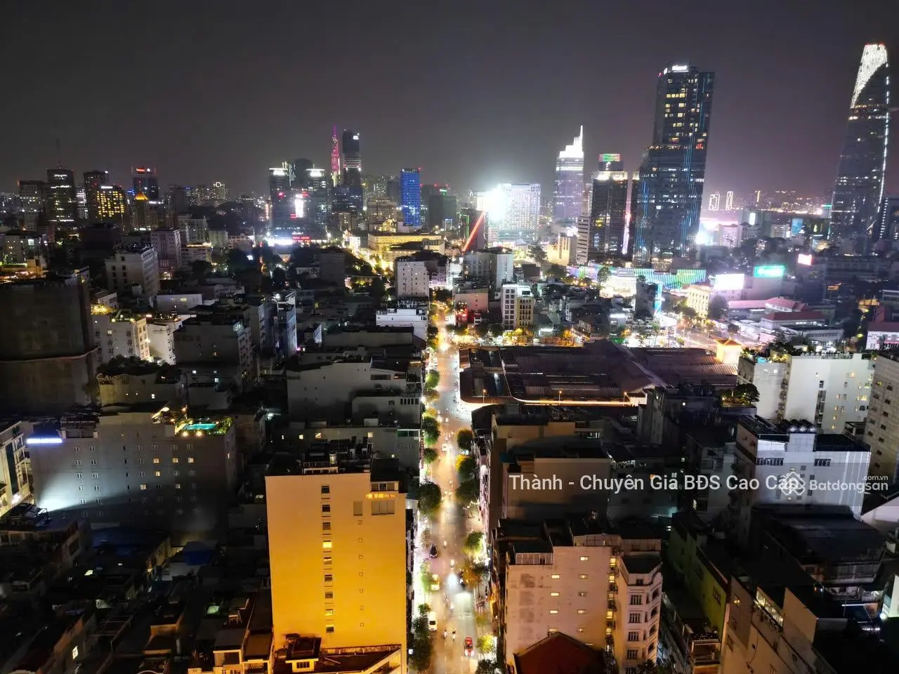 Bán tòa nhà CHDV Lê Thánh Tôn 5 tầng - Có nguồn thu nhập thụ động gần 2 tỷ/năm
