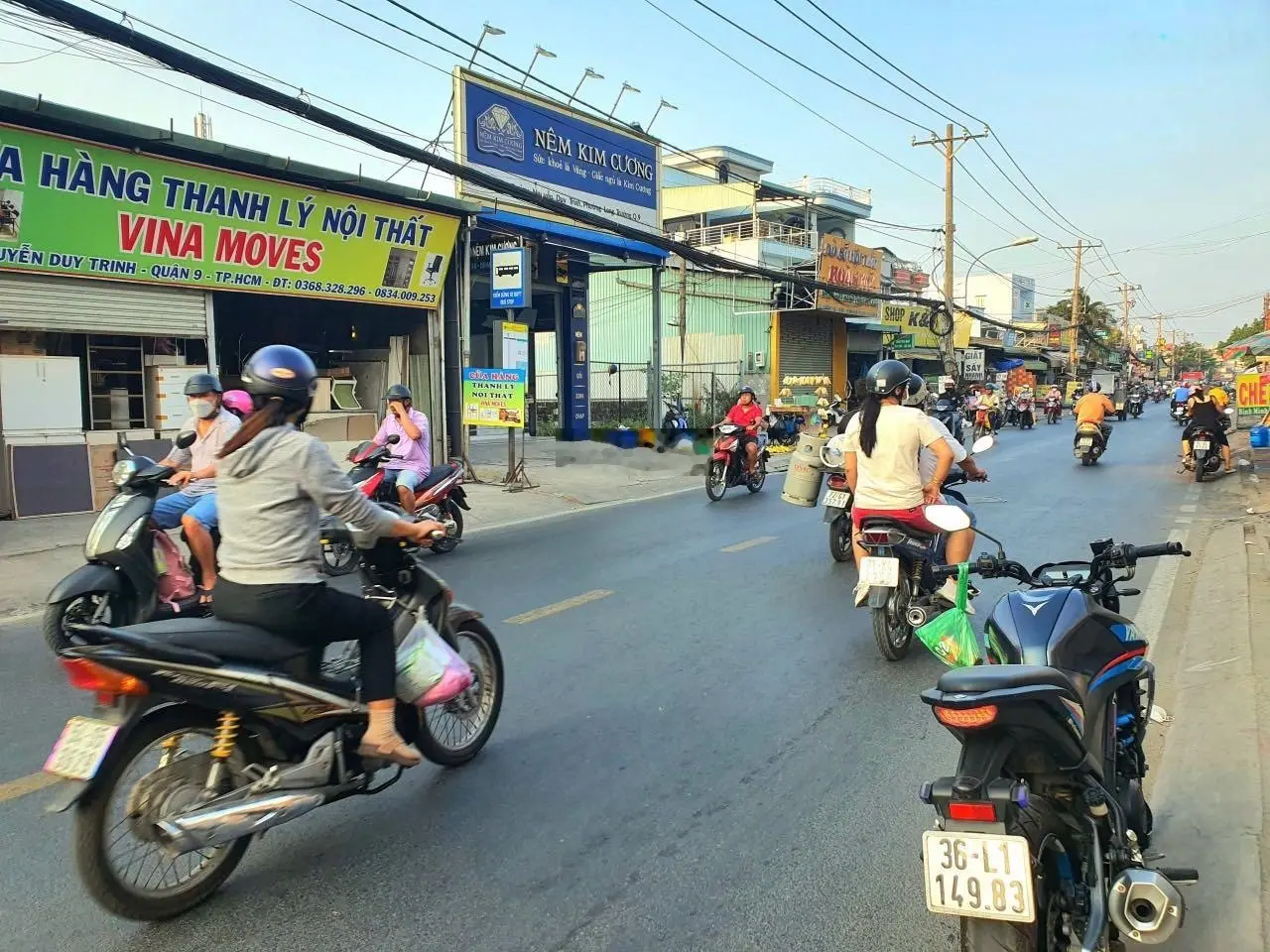 Bán nhà C4 mặt tiền Nguyễn Duy Trinh khu đắc địa sầm uất bật nhất tại Quận 9