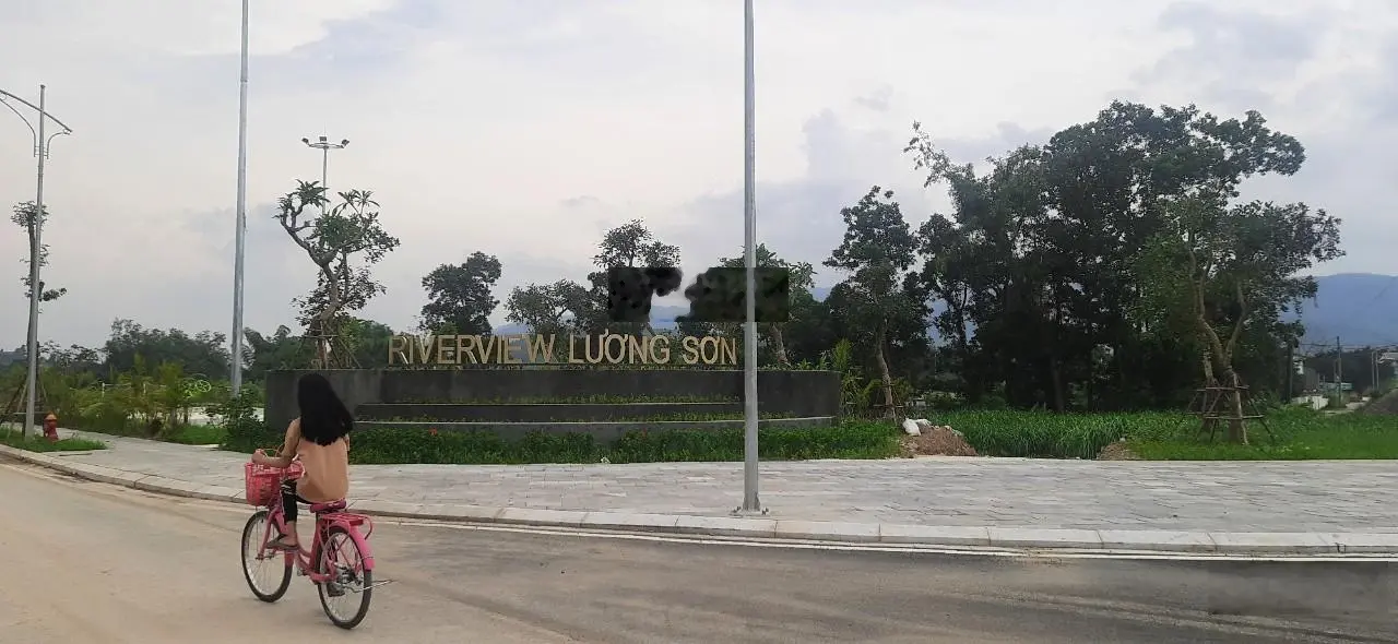 Bán cắt lỗ đất trung tâm phố chợ Lương Sơn