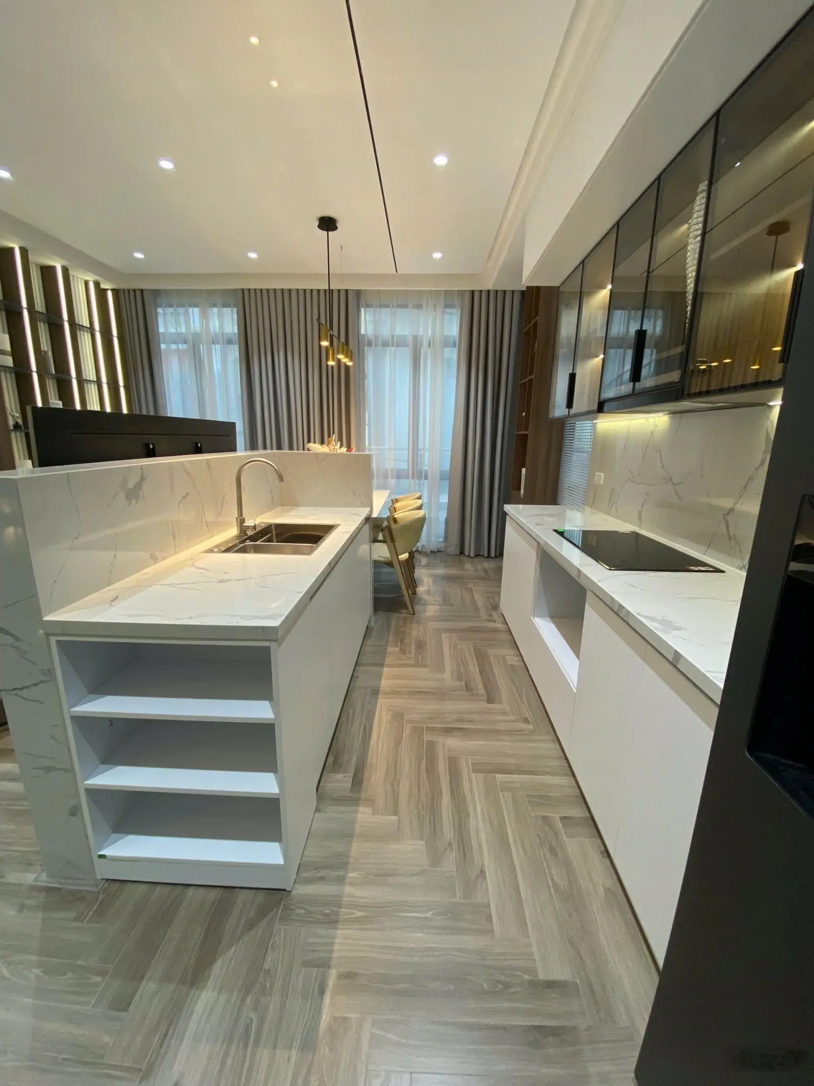 Chính chủ bán nhà Nguyễn Chí Thanh _ Đống Đa_ Hà Nội: ĐT 32mx5 tầng căn góc nhỉnh 6 tỷ.