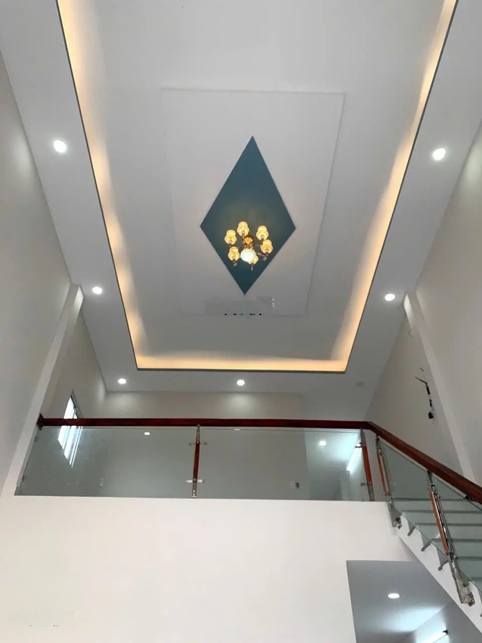 Bán nhà 1 trệt 1 lửng, phù hợp cho gia đình có từ 2 đến 4 thành viên