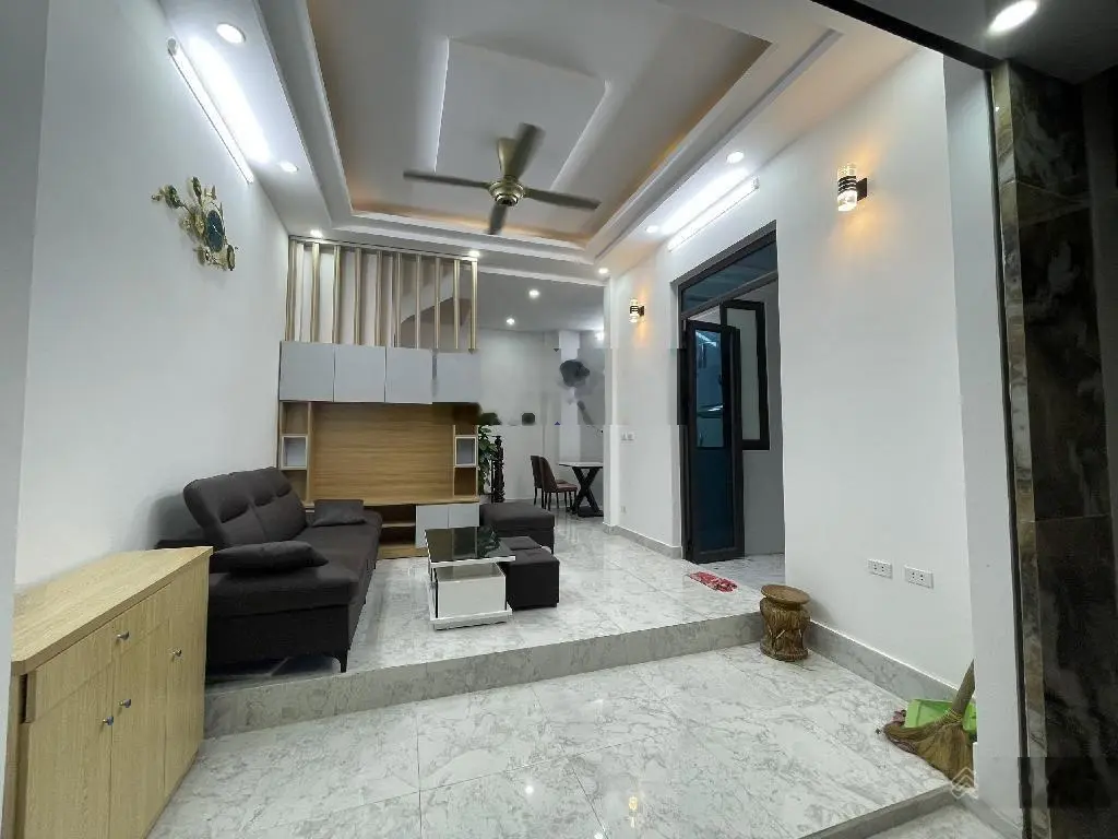 BÁN NHÀ ĐÊ LA THÀNH NHỎ - 35M2 - 5TẦNG - NHỈNH 6 TỶ
