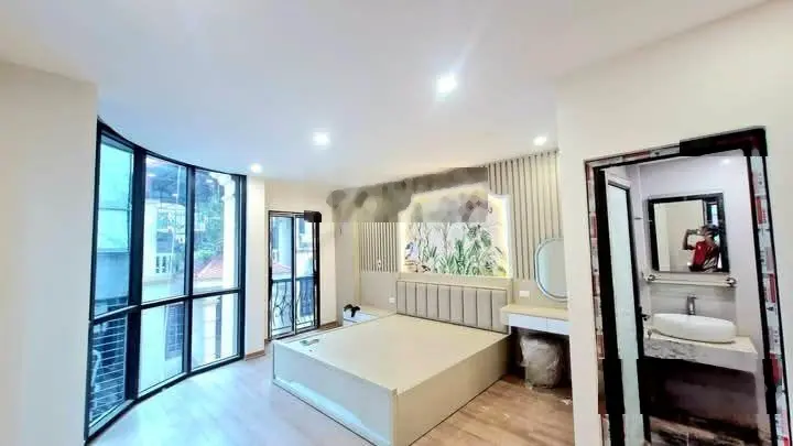 Bán nhà đẹp ngay chợ phạm văn hai p.2, tân bình xe hơi vào tận cửa-(4,2x15m)-3tầng-nhỉnh 7tỷ.