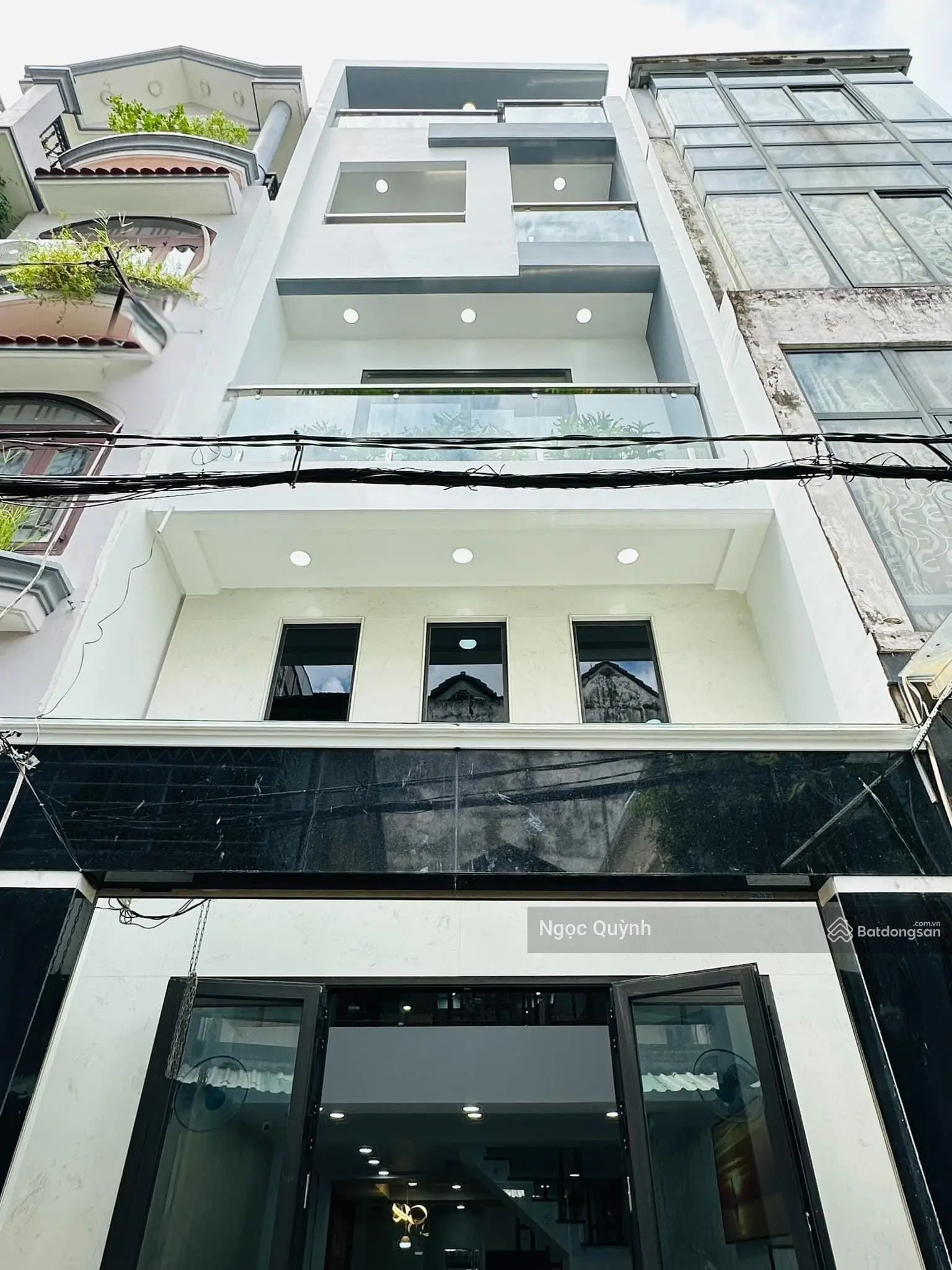 Bán gấp căn nhà 52m2 đường Lê Lai P3 Gò Vấp. Giá 2 tỷ 350 Sổ riêng, có HĐ thuê đang 12 tr/tháng