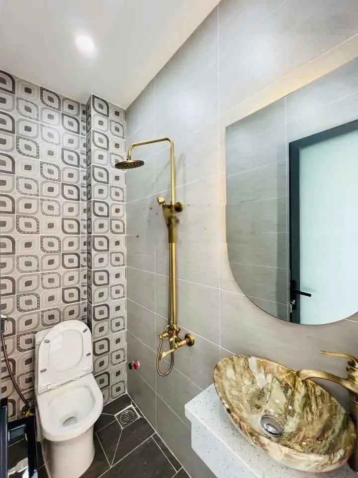 Bán nhà 3 lầu, 4 phòng ngủ, Đ. Nguyễn Hữu Cảnh, P22, Bình Thạnh, 3Tỷ5, DT 70m2, SHR, 0896 465 ***
