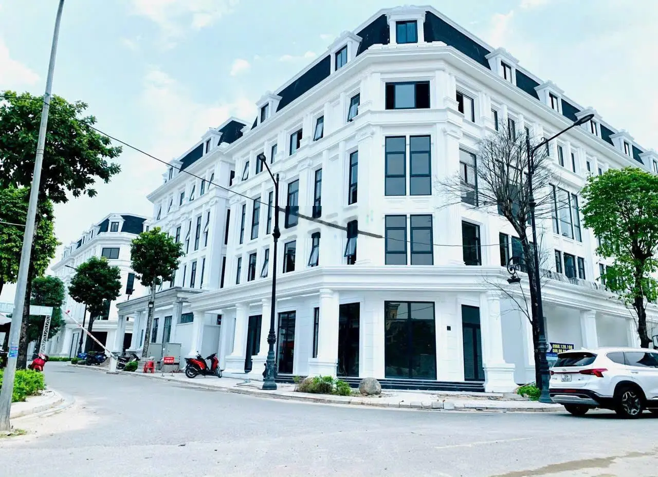 Độc Quyền quỹ căn CẬP NHẬT liên tục LK BT Louis City Hoàng Mai 100m 5 tầng thang máy - Đầu tư 22 tỷ
