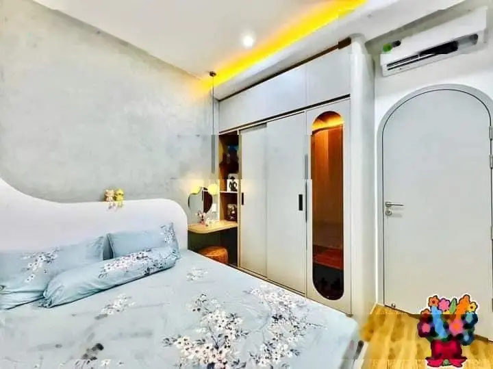 Siêu phẩm nhà đẹp HXH 5 đường Tôn Đản, phường 4 , Quận 4 . DT: 55m2/3tỷ640 , Sổ Riêng. 1trệt 2 lầu