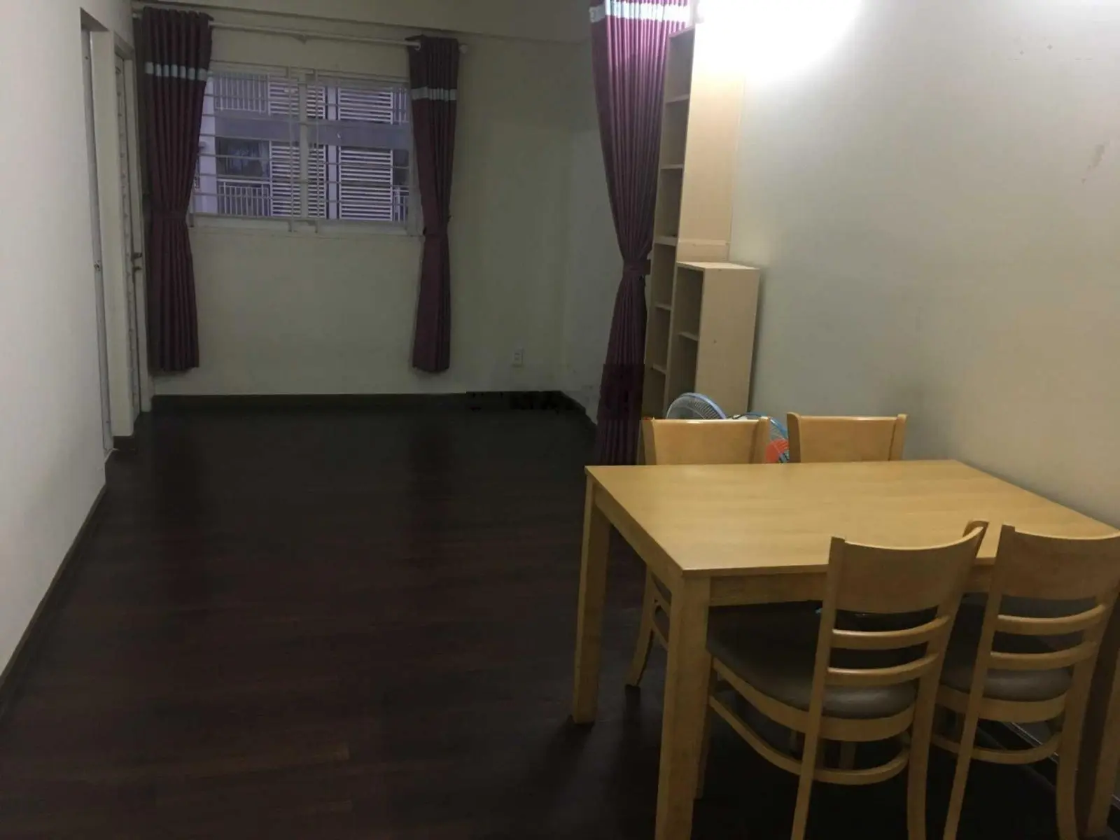 Bán nhanh CH Thương mại 40m2 (1PN + 1WC) ngay Q9 kế bên khu Lake View Q2. Lh : 0977 324 *** Thọ