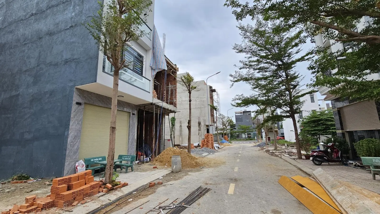 3 tỷ 750 Bán nhà 1 trệt 2 lầu KDC ĐẸP P.Thuận Giao, TP.Thuận An