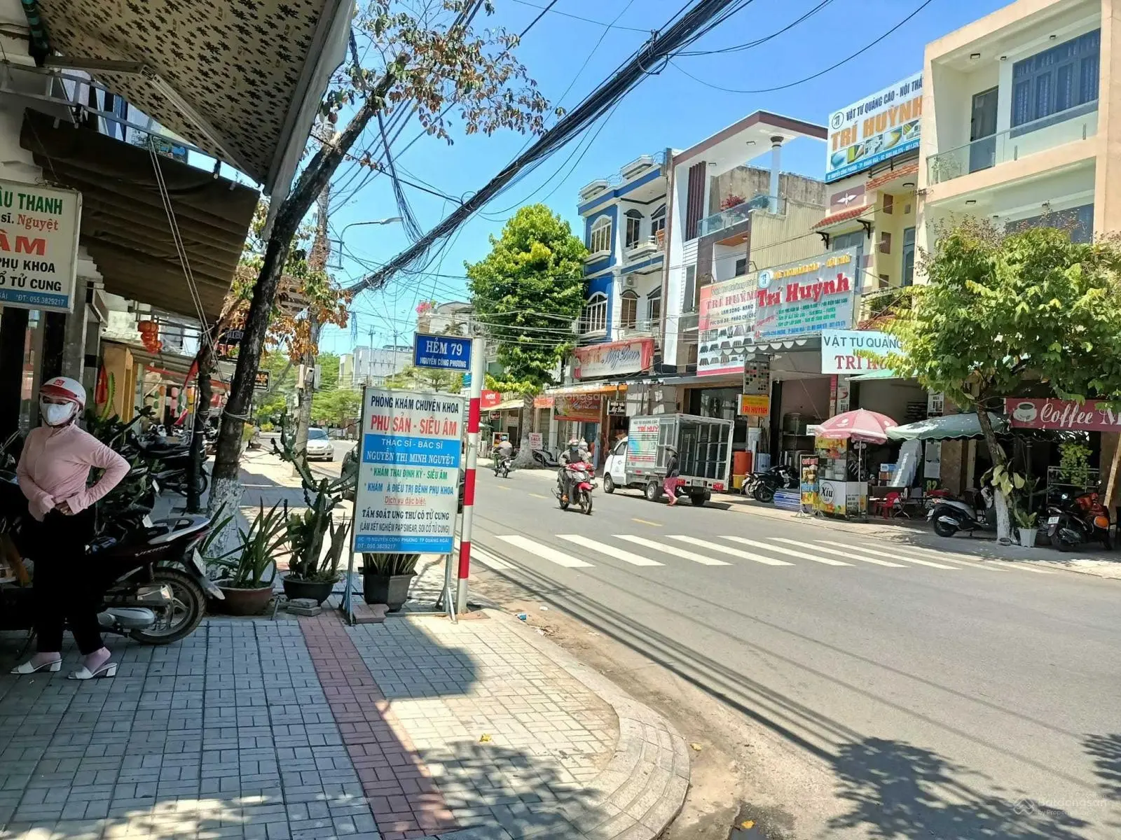 Bán 2 lô liền kề hẻm đường Trần Hưng Đạo mỗi lô, 5,5m x 24m, 130m2. TTTP Quảng Ngãi giá rẻ