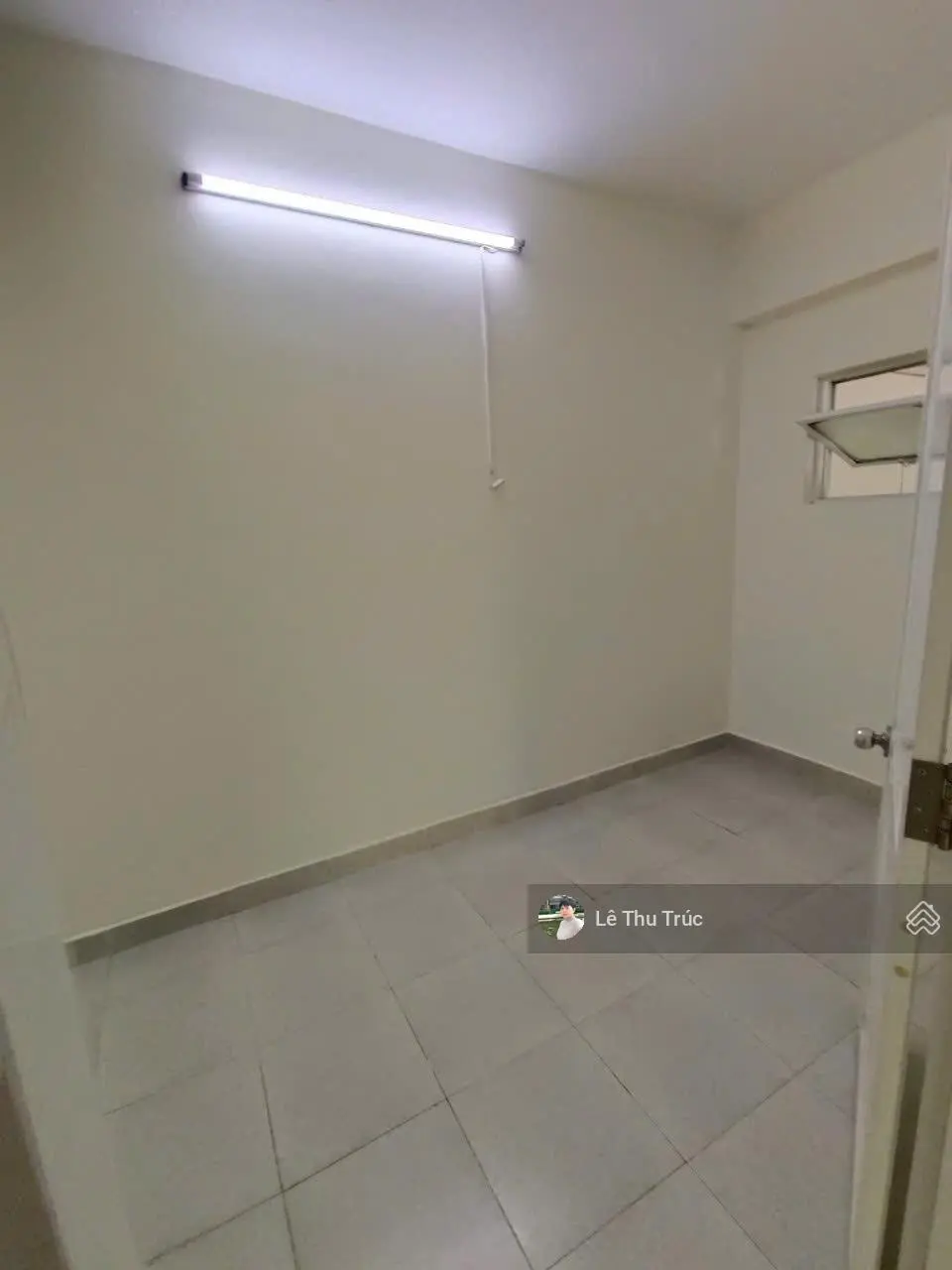 Căn hộ tầng trệt Phú Mỹ Thuận. 143m2, trệt, lầu, tiện ở, kinh doanh, ngân hàng cho vay, giá 2.7 tỷ