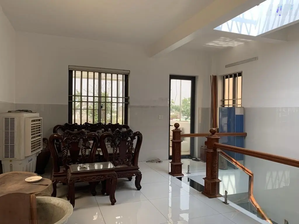Nhà BTCT 284.1m² ngang 13,1m 4 tầng khu phân lô toàn nhà cao đẹp chủ tặng full nội thất như hình