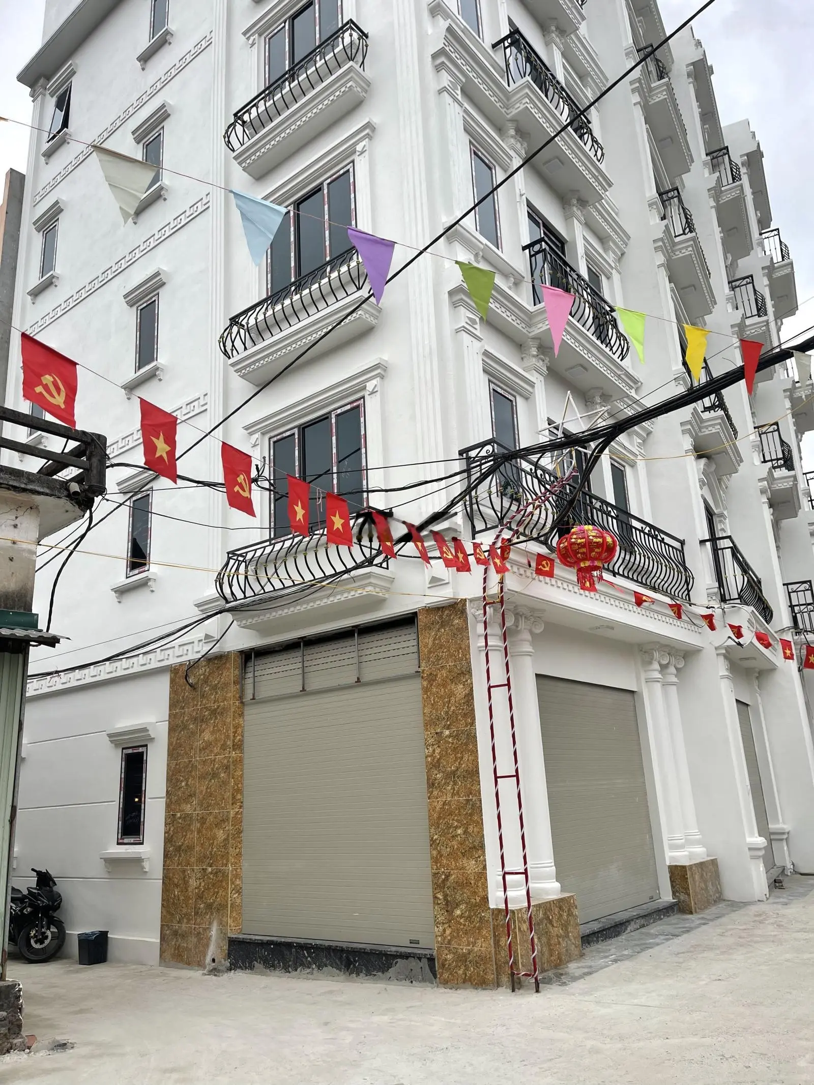 Bán Nhà 5 tầng 1 tum có thang máy tại Phú diễn hữu hòa thanh trì HN