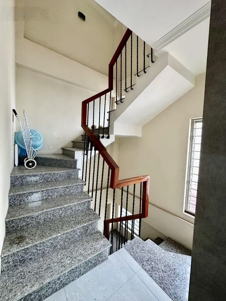 Siêu phẩm Phạm Tuấn Tài, ô tô tránh, 55m 7 tầng thang máy, nhà đẹp mê li