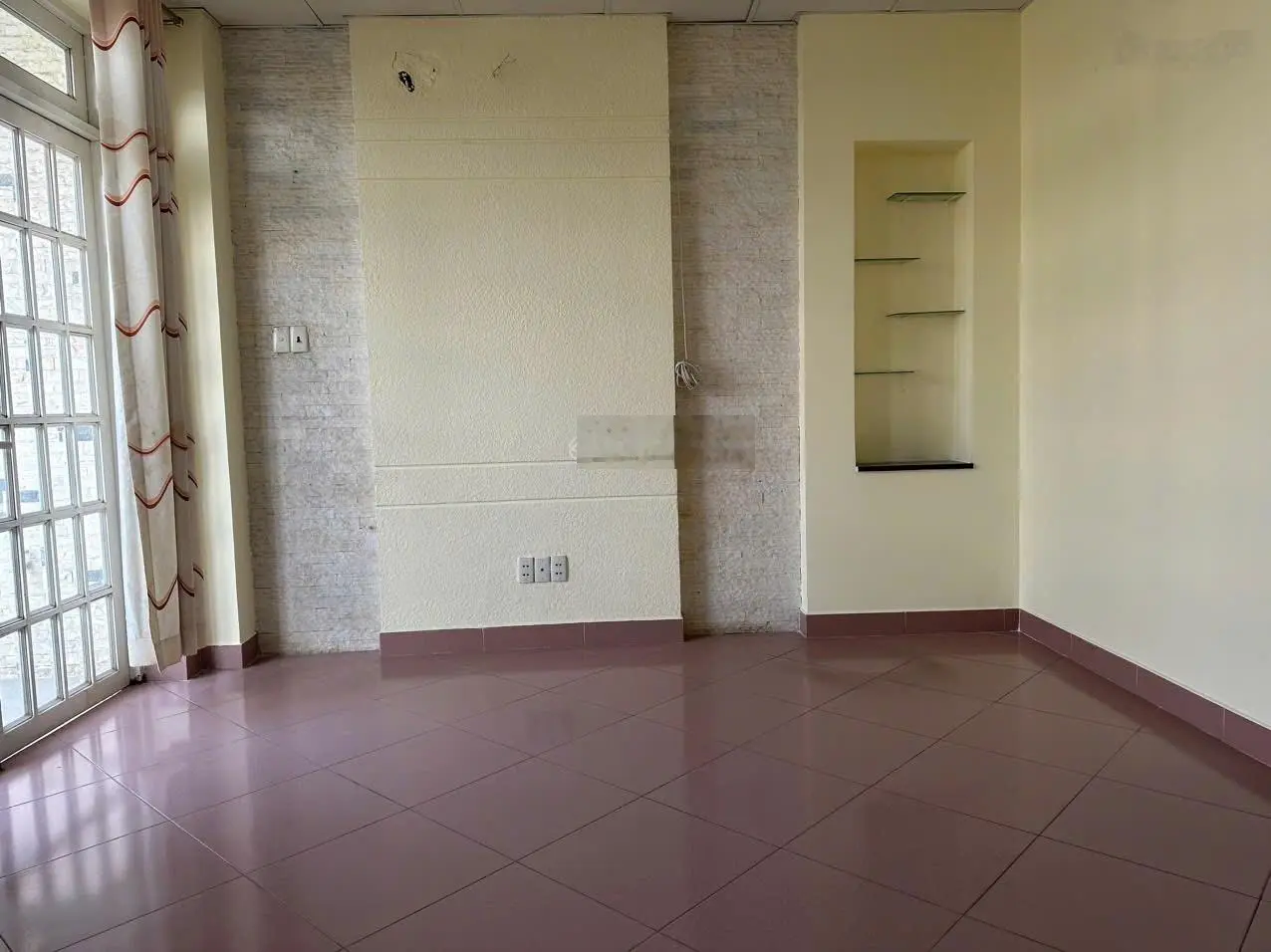 Chính chủ gửi bán căn nhà 3 lầu đường đôi 20m khu dự án mười mẫu p.b.tr. Đông Q2. Tp thủ Đức.
