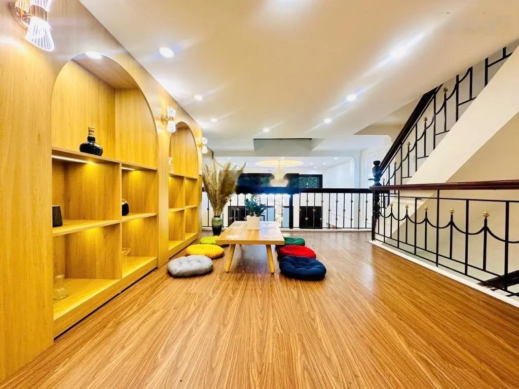 ĐẸP NHƯ KHÁCH SẠN - KHU HIẾM NHÀ BÁN - VÀI BƯỚC CHÂN RA HỒ TÂY - KHU DÂN TRÍ CAO NGÕ THÔNG.