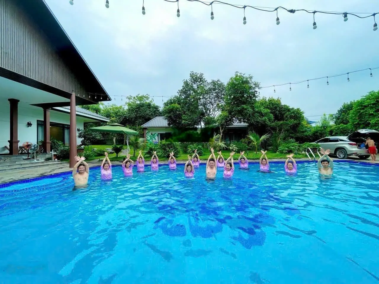 Bán villa dòng tiền siêu đẹp 2296m2 tại xã cổ đông,view đẹp, giá tốt. đang vận hành tốt