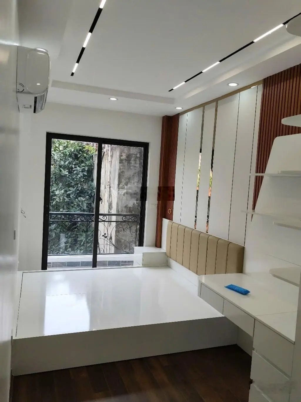 Đại La - Hai Bà Trưng - nhà xây mới tặng full nội thất. SĐCC sẵn sàng giao dịch