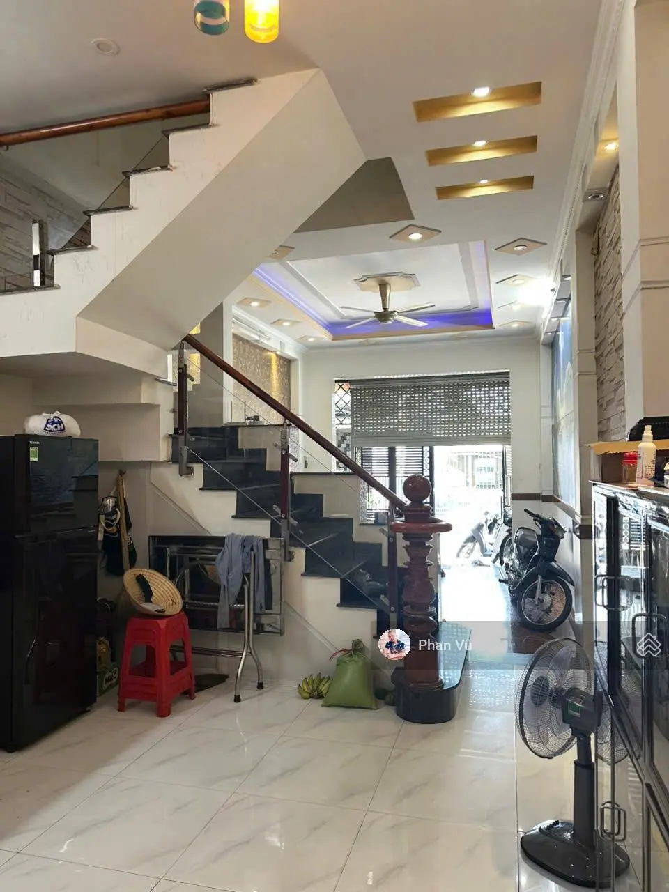 Bán nhà mặt tiền kinh doanh, 3PN, 2WC, 65m2, giá siêu hời 3,65 tỷ. Lh: 0909.290.286