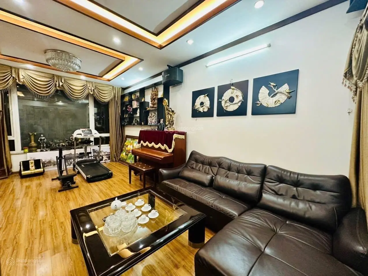 Cực độc!Lạc Long Quân thang máy, mặt ngõ 3 ô tô tránh, vỉa hè 2m, 50m ra Hồ Tây, kd bất chấp 55M*6T