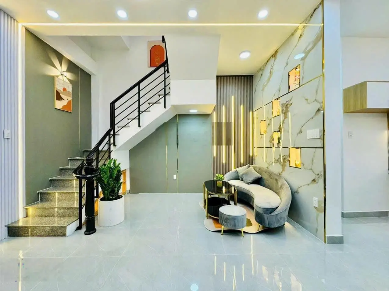 Nhà hẻm xe hơi cách MT 3 căn Tăng Bạt Hổ Phường 11 Quận Bình Thạnh