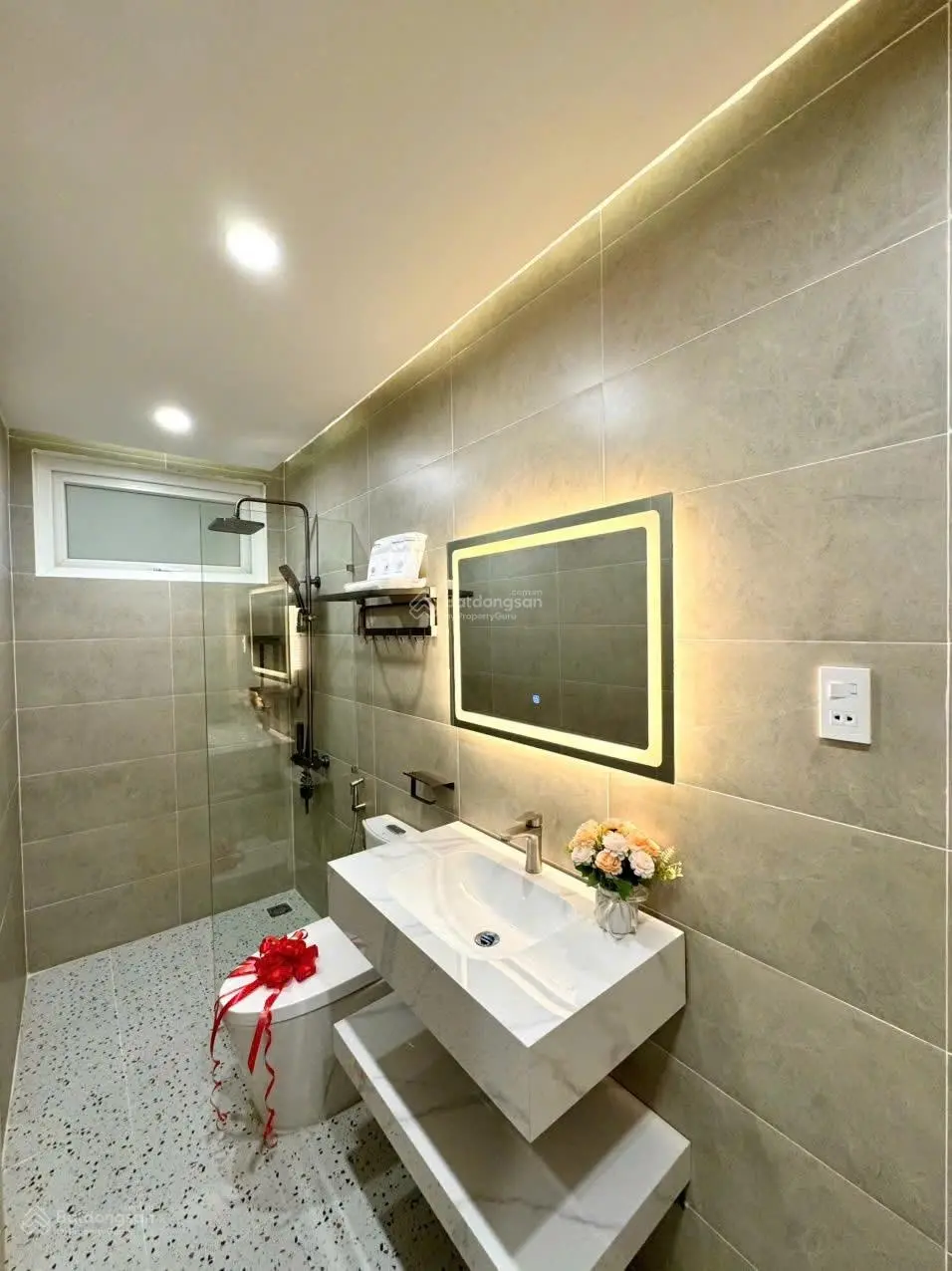 Bán nhà đường số 26, Phường Hiệp Bình Chánh. Hẻm xe hơi, nhà 1 trệt 2 lầu có 3PN 4WC