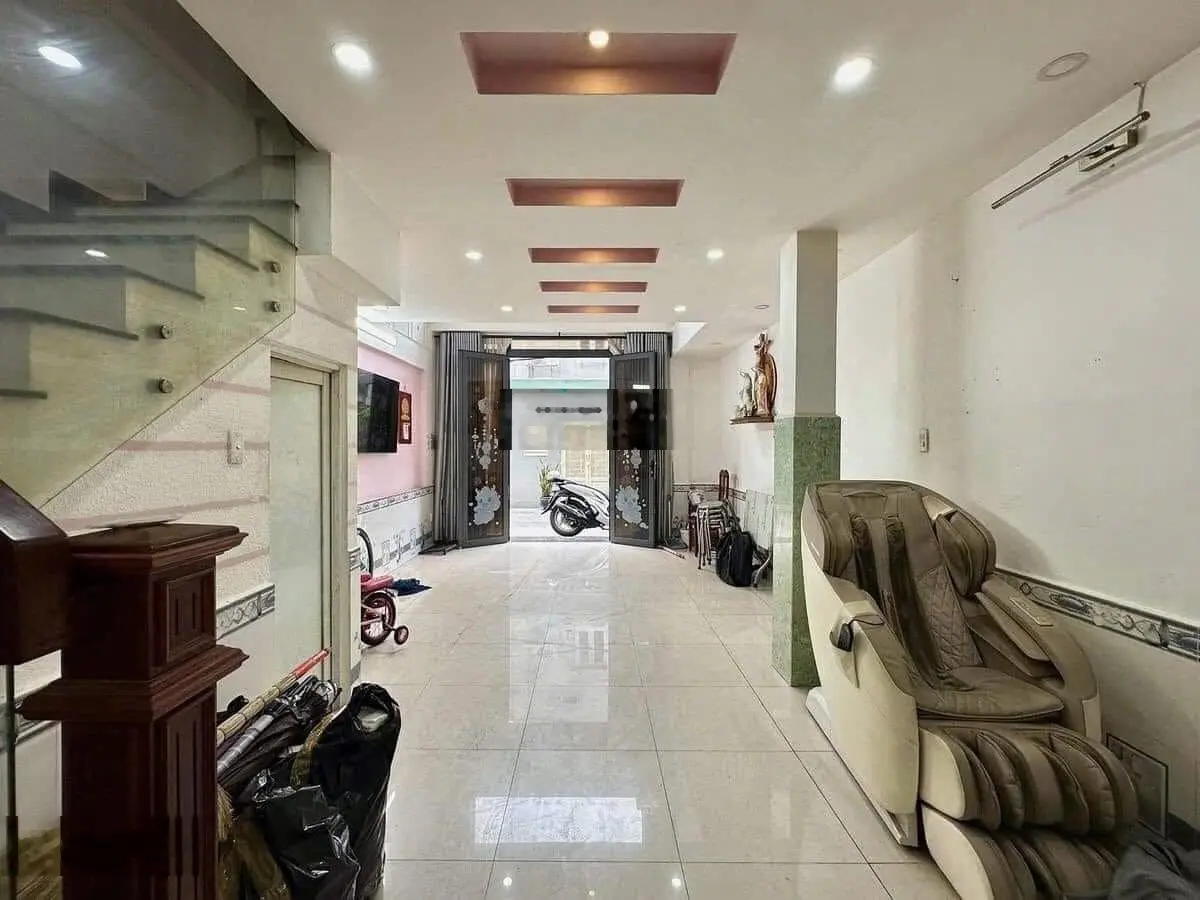 Về quê, bán nhà đường Phan Huy Thực - P Tân Kiểng - Q7. Giá 3Tỷ650/69,6m2 cho thuê 31triệu gần chợ