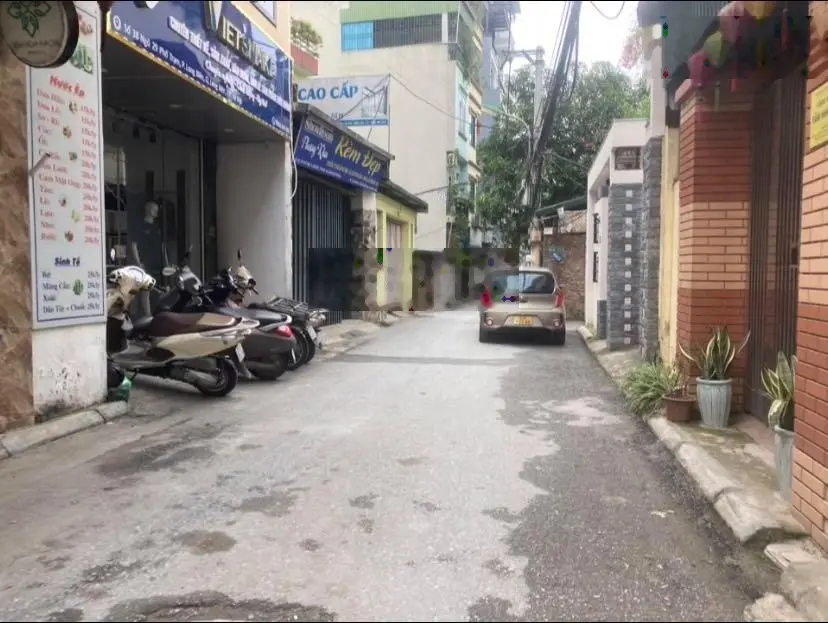 Bán nhà 6 tầng thang máy tại Thạch Bàn, Long Biên. Ô tô để ngoài sân