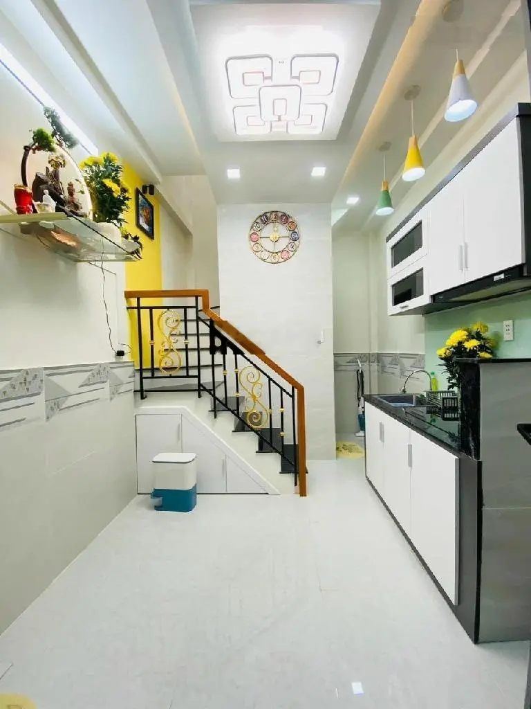 Bán nhà đường mễ cốc, giá tốt nhất chỉ 1,64 tỷ, 15m2, 2PN, 2PT