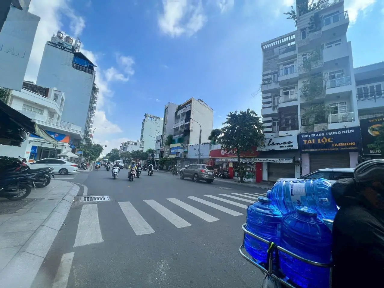 Bán Nhà 5m x 25m vuông vức, 2 tầng st, Mặt tiền đường Vườn Lài, Q. Tân Phú