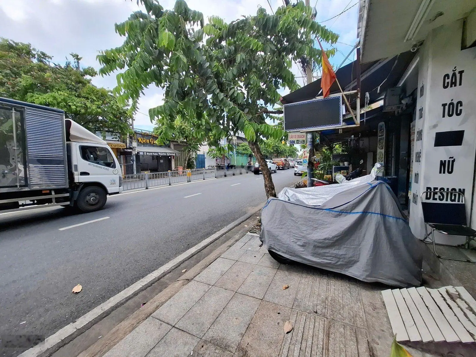 Bán nhà mặt phố Kênh Tân Hóa, 5,3 tỷ, 42m2, chính chủ giá siêu hời, Tân Phú, HCM