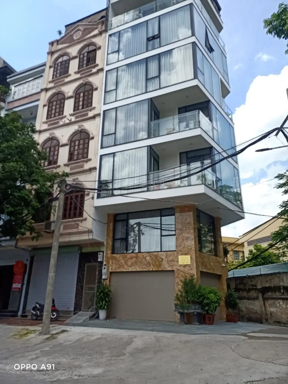 Bán nhà lô góc, view Hồ Tây 66m2, 19 tỷ, 9 tầng, gara 45 chỗ, Lạc Long Quân, Võng Thị, mới coong