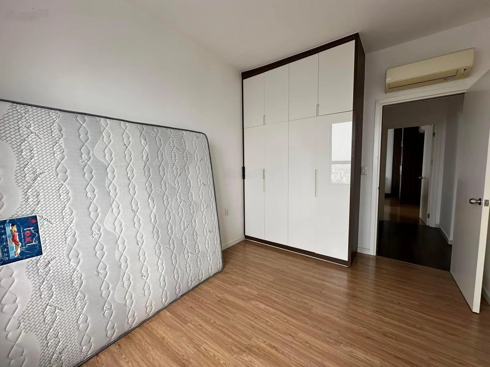 Cần bán gấp căn hộ M-ONE Nam Sài Gòn Quận 7, 76m2 2PN 2WC