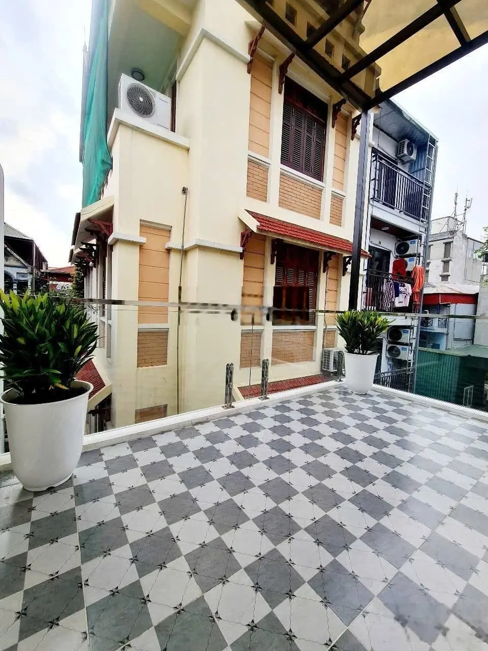 Nhà Đẹp Đội Cấn Gần Hồ Tây Không Gian Sống Đẳng Cấp!!