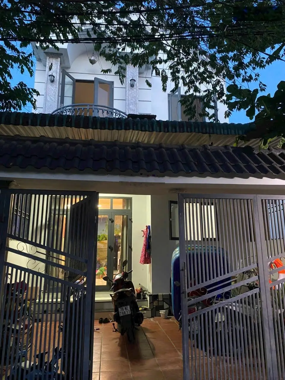 Bán nhà tâm huyết 2 lầu ngay KĐT Mỹ Gia - Gói 6 tp Nha Trang. sân rộng, oto trong, ngoài đều được