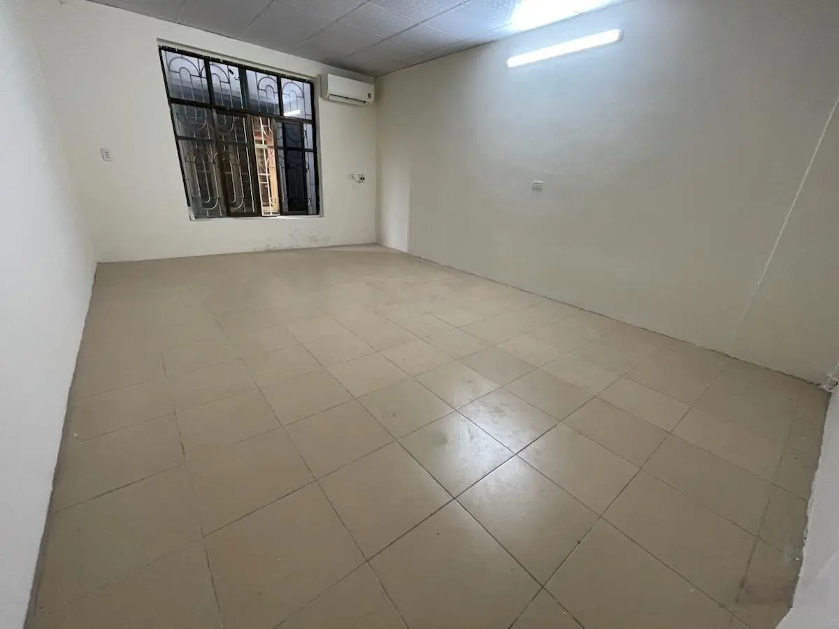 Bán gấp đất tặng nhà 3 tầng, Ngõ 292 Nghi tàm - Tây Hồ, ra oto tránh 10m, 2p ra hồ tây. 48m2 7tỷ8