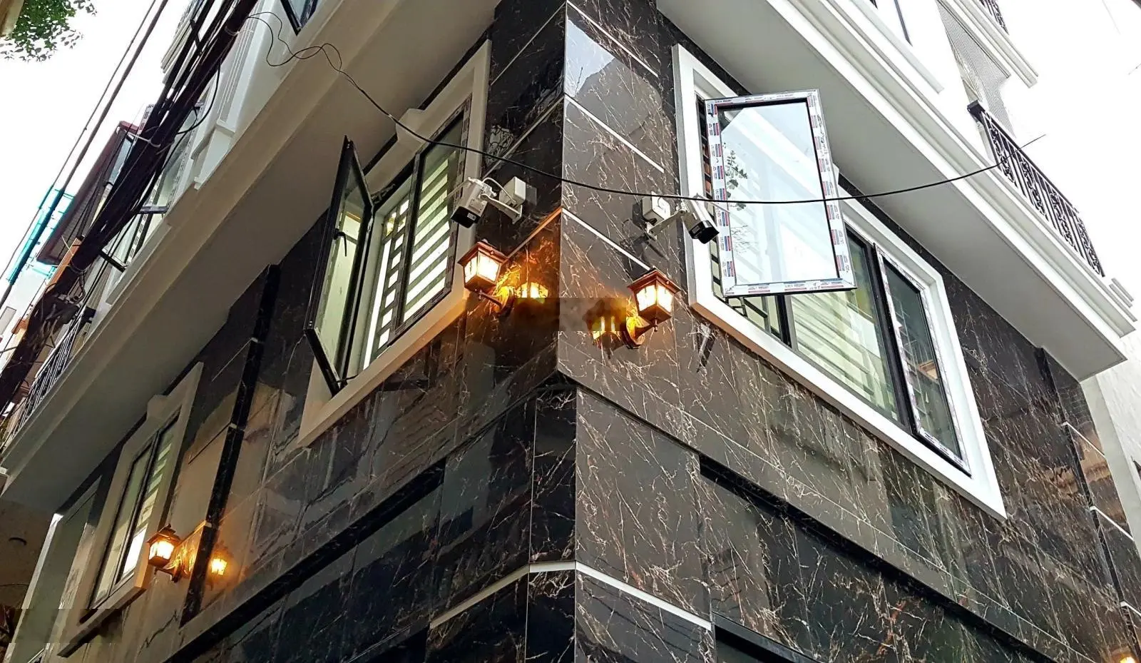 Cực phẩm! Dòng tiền phố Chùa Láng 45m2*6T*4.5mMT - doanh thu 45tr/th - ô tô con - hơn 8 tỷ